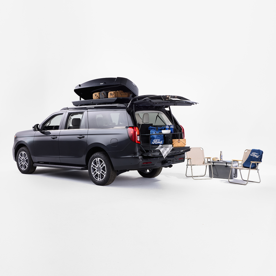 Family Adventure Display for Expedition®